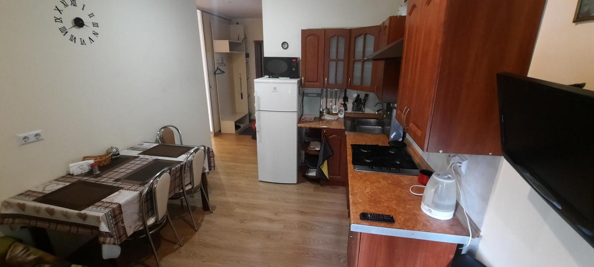 Apartment чудова простора з євроремонтом в районі центрального парку сільпо університету *